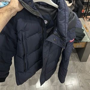 Canada goose sz m jacket